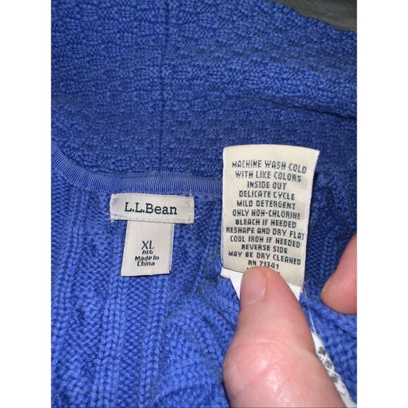 L.L. Bean XL Cable Knit Womens Cardigan Sweater Solid Blue Purple Gently Worn - Picture 8 of 11